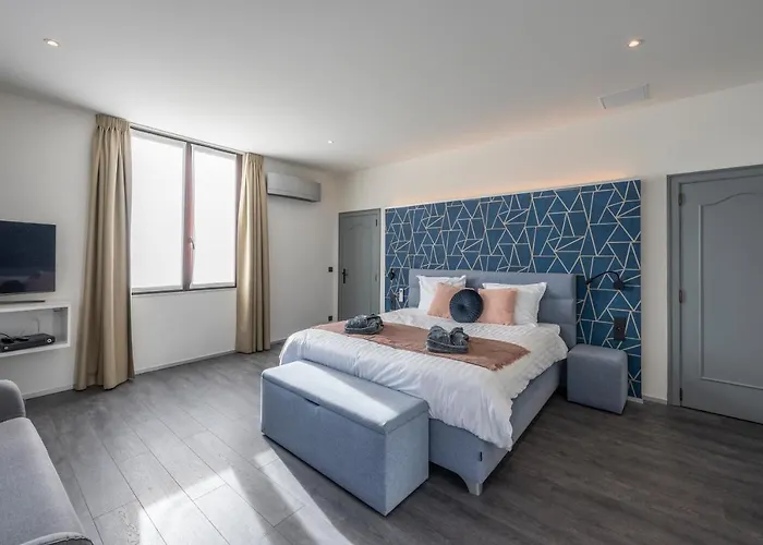 Hotel Fi\'Lin